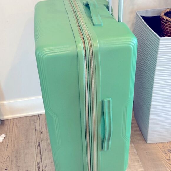 Tag Gateway 2.0 28” Hardside Spinner Checked Luggage travel bag - Picture 6 of 14